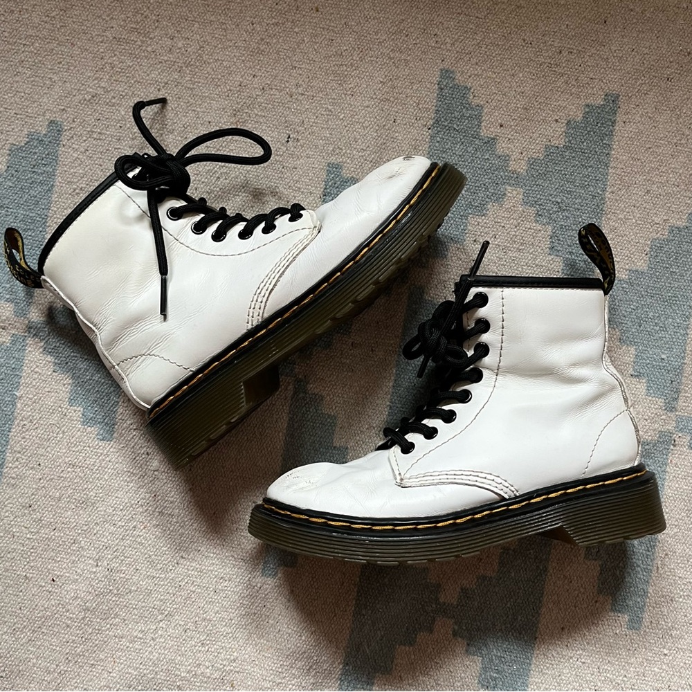 Dr Martens 1460 J Junior White Leather Boots Combat Kids Lace Up Zip Distressed